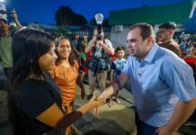 Em Novo Airão, Roberto Cidade anuncia aumento do Auxílio Estadual para R$ 250 já a partir de 2027