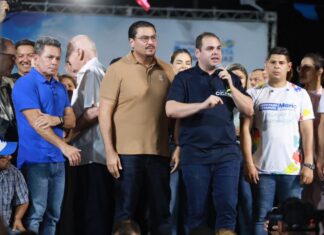 “Não vou me curvar à velha política”, diz Roberto Cidade ao reunir multidão na zona Sul de Manaus
