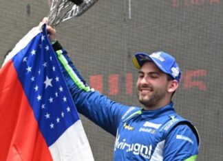 José Moura Neto leva o Amazonas ao topo do pódio com vitória na Porsche Cup em Portugal