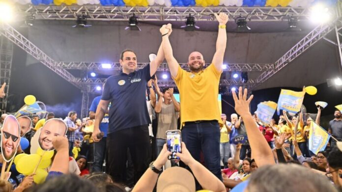 Roberto Cidade participa de ato que confirma Fausto Júnior na disputa à reeleição para deputado federal