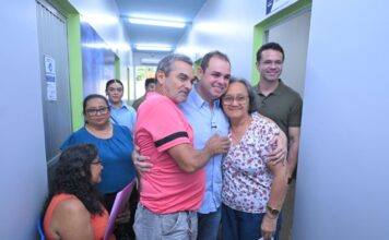 Governador Roberto Cidade acompanha ações de saúde voltadas a crianças e idosos neste sábado