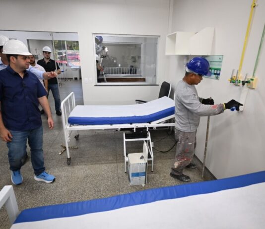 Roberto Cidade vistoria obras de revitalização do SPA Eliameme Rodrigues Mady e do Hospital Tropical