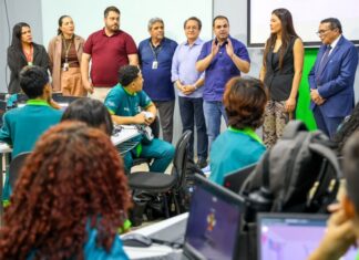 Roberto Cidade reforça aposta em tecnologia e inovação durante visita à Fundação Paulo Feitoza