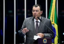 Senador Eduardo Braga tem ações da JBS, dona da Âmbar, e lucra com alta da energia