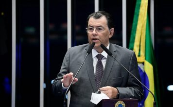 Senador Eduardo Braga tem ações da JBS, dona da Âmbar, e lucra com alta da energia