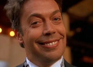 M0rre Tim Curry, astro de ‘Esqueceram de mim’ e ‘It’, aos 80 anos