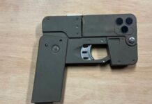 Pistolas disfarçadas de celular são apreendidas em operação e quatro acabam presos