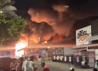 Loja destruída pelas chamas em Manaus havia sido inaugurada em maio deste ano