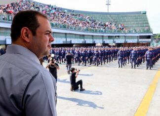 Governador Roberto Cidade acompanha incorporação de 502 novos soldados ao efetivo da Polícia Militar