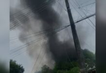 Grande nuvem de fumaça é vista após incêndio no Tancredo Neves, em Manaus