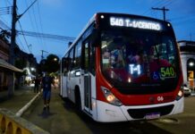 Viagens de madrugada com 25 ônibus extras vão operar durante o Sou Manaus 2026