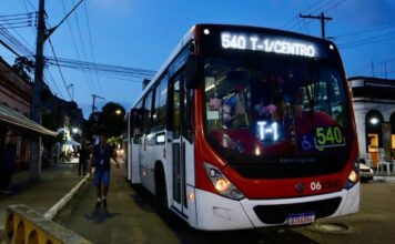 Viagens de madrugada com 25 ônibus extras vão operar durante o Sou Manaus 2026