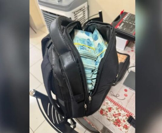 PF localiza R$ 1 milhão em espécie escondidos em mochilas e sacolas no Acre
