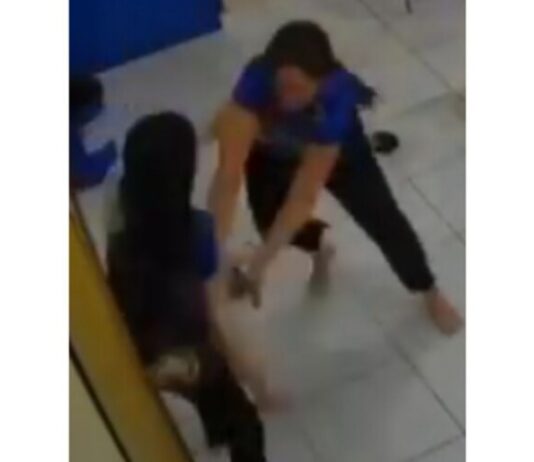 Professora leva f4c4da nas costas e aluna afirma à PM que não gostava dela