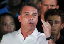 Após derrota para Lula, Flávio Bolsonaro recua e desiste de contestar eleições na Justiça