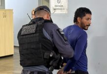 Ladrã0 é preso após atacar passageira dentro de carro de aplicativo e roubar iPhone em Manaus